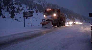 Antalya-Konya kara yolu tır ve çekicilerin geçişine yeniden açıldı