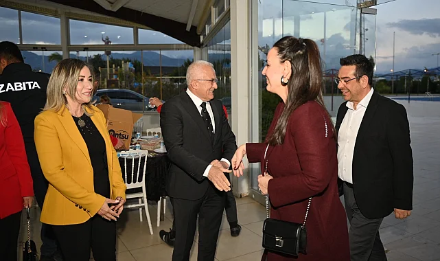 Antalya Kumluca protokolü iftarda buluştu!