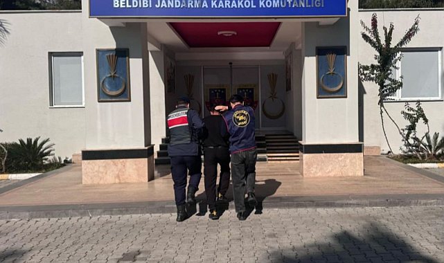 Antalya'da aranan 214 şahıs yakalandı