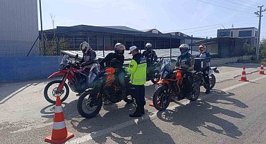 Antalya'da jandarmanın motosiklet denetiminde 114 araç trafikten men edildi