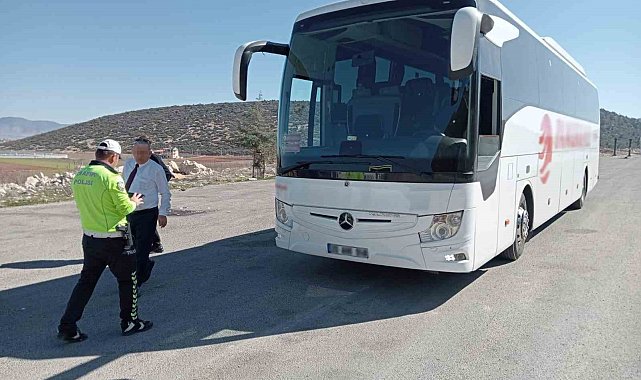 Antalya'da trafik denetimleri sıklaştırıldı, 59 bin araç ve sürücü kontrol edildi