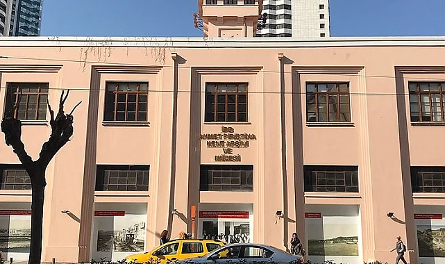 APİKAM'da emekçi kadınlar paneli