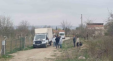Arkadaşları tarafından park halindeki aracında ölü bulundu