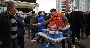 Atakum Belediyesinden bayram şekeri ikramı