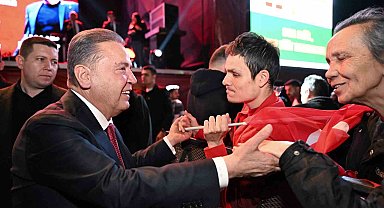 Atatürk'ün Antalya ziyaretinin yıldönümünde Haluk Levent coşkusu