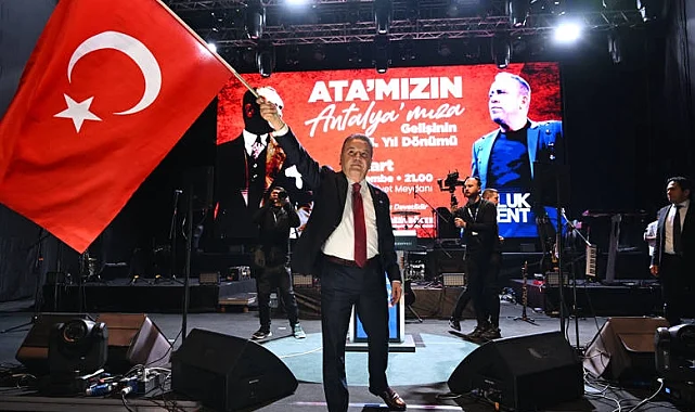 Atatürk'ün Antalya ziyaretinin yıldönümünde Haluk Levent coşkusu