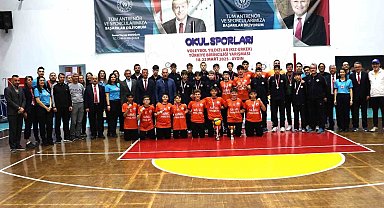 Aydın'da düzenlenen Okullar Arası Türkiye Voleybol Şampiyonası sona erdi