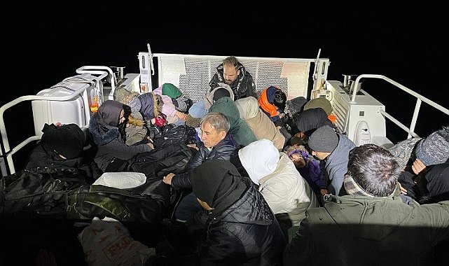 Ayvacık'ta 28 kaçak göçmen yakalandı