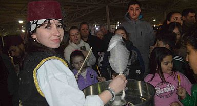 Ayvalık'ta Büyükşehir'in iftarına yoğun katılım