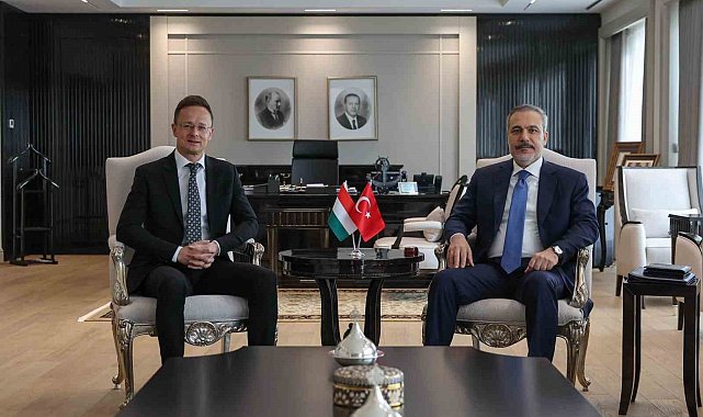 Bakan Fidan, Macaristan Dışişleri ve Dış Ticaret Bakanı Peter Szijjarto ile görüştü