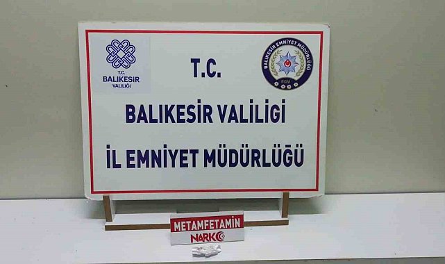 Balıkesir'de huzur ve güven uygulamasında 8 aranan şahıs yakalandı