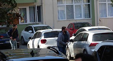 Balkondan av tüfeğiyle dehşet saçan şahıs vurularak etkisiz hale getirildi