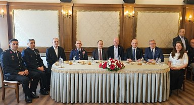 Bandırma protokolü bayramda bir araya geldi