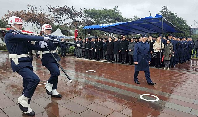 Bandırma'da 18 Mart Çanakkale Zaferi ve Şehitleri anma programı gerçekleştirildi