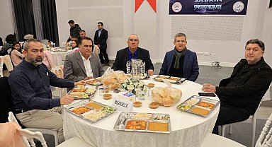 Başkan Arslan, Çamelili hemşehrilerini iftar sofrasında ağırladı