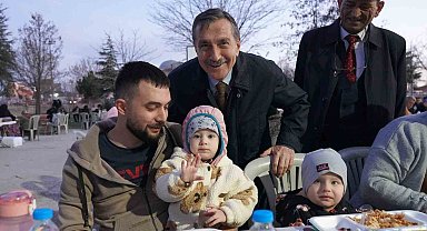 Başkan Ataç Sakintepe'deki iftarda mahallelilerle buluştu