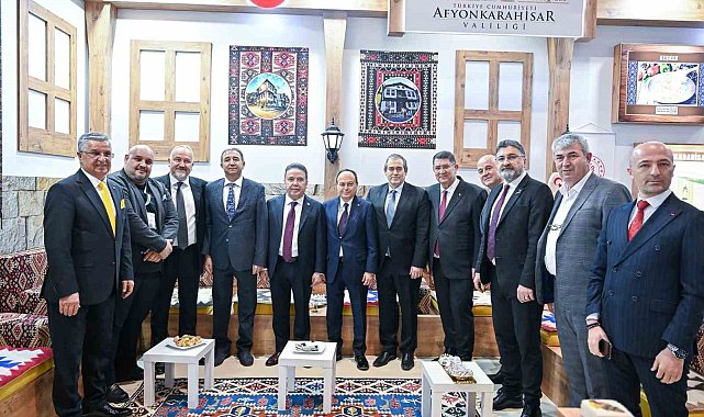 Başkan Böcek, ITB Berlin Fuarı'nda Antalya'yı tanıtıyor