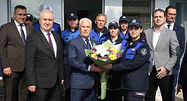 Başkan Bozbey'den bayramda çalışan ekiplere ziyaret