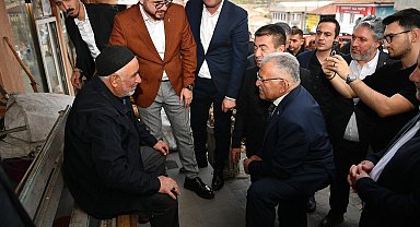 Başkan Büyükkılıç'tan Bünyanlı çiftçilere tohum dikme makinesi desteği