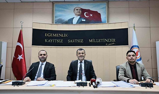Başkan Çavuşoğlu'ndan hasta yakınları ve gençleri ilgilendiren iki müjde