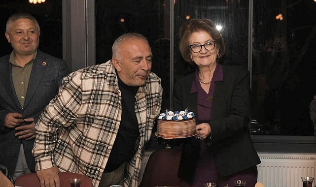 Başkan Çelik orucunu muhtarlarla birlikte açtı