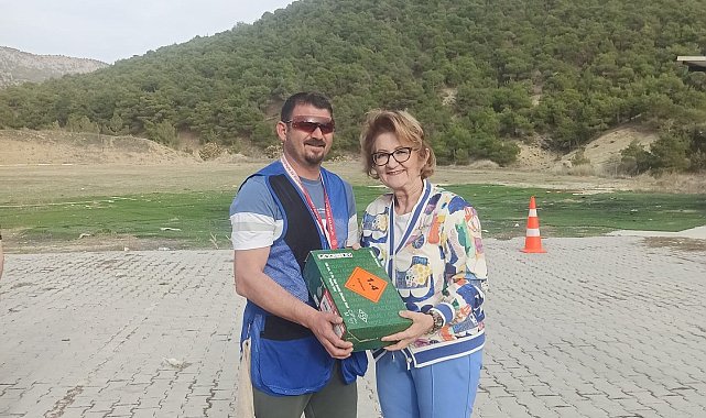 Başkan Çelik, trap turnuvasında madalya kazanan sporcuları tebrik etti