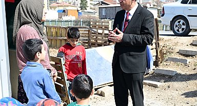 Başkan Geçit, "Kiracılar için 15 bin konut inşa edilecek"
