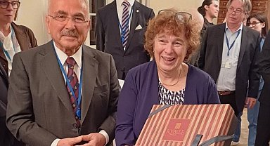 Başkan Güler, Fransa'da Ordu'nun lezzet ve sanatını tanıttı