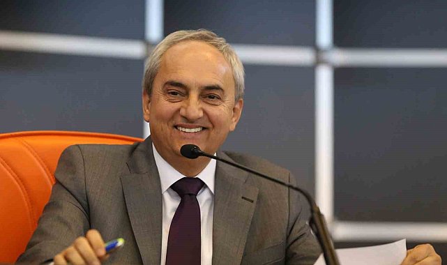 Başkan Kocagöz: "Kepez'de 1986 model greyder ile çalışıyoruz"