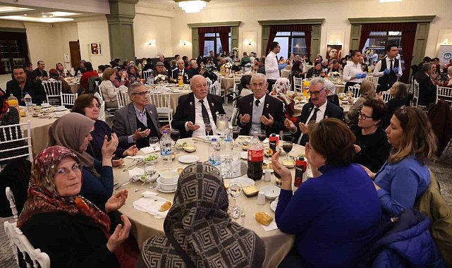 Başkan Kurt iftarda şehit aileleri, gaziler ve yakınları ile buluştu