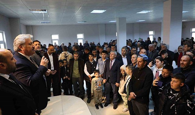 Başkan Palancıoğlu, kırsal mahallelerde vatandaşlarla bayramlaştı