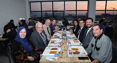 Başkan Şadi Özdemir aşevinde vatandaşlarla iftar yaptı