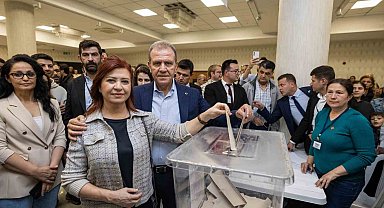 Başkan Seçer, CHP'nin cumhurbaşkanı adayını belirlemek için oy kullandı