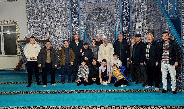 Başkan Sezer, Ramazan ayını vatandaşlarla geçiriyor
