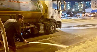 Başkan Taşkın gece mesaisinde