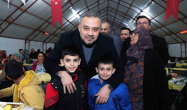 Başkan Toptaş, "Dayanışma ruhunu yaşatıyoruz"
