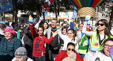 Başkan Yetişkin özel çocuklarla buluştu