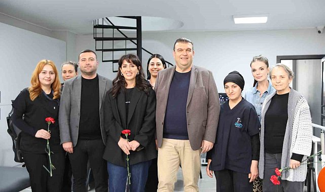 Başkan Yetişkin'den, kadın mesai arkadaşlarına 8 Mart ikramiyesi