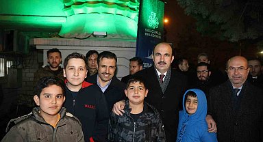 Başkanlar Selçuklu'da teravih sonrası vatandaşlarla bir araya geldi