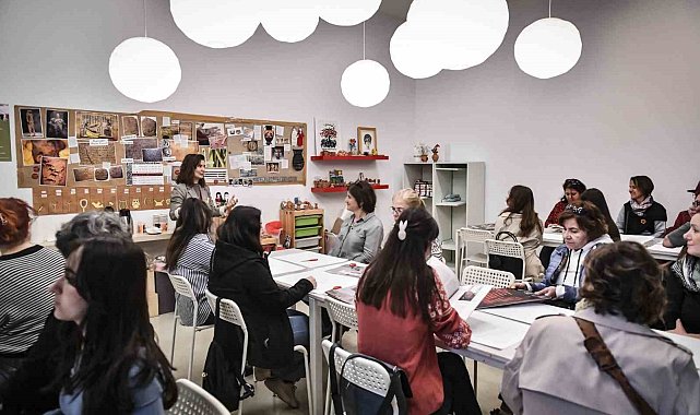 Başkent 8 Mart Dünya Emekçi Kadınlar Günü'nü kutladı