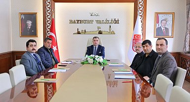 Bayburt taş fabrikasının durumu toplantıda değerlendirildi
