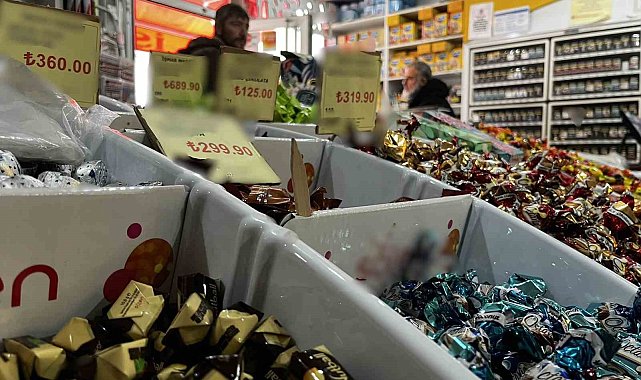 Bayburt'ta bayram şekerleri tezgâhlarda yerini aldı