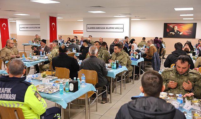 Bayburt'ta şehit ve gazi yakınları onuruna iftar programı düzenlendi