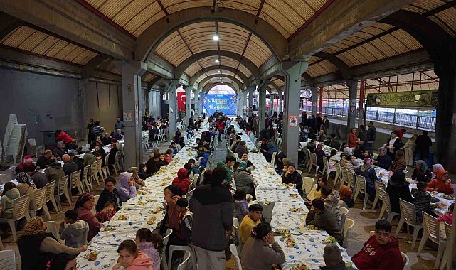 Bayraklı'da Ramazan bereketi