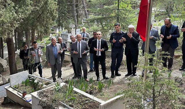 Bayram arifesinde şehitler unutulmadı