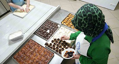 Bayram tatlıları Kadın Kooperatifi'nden