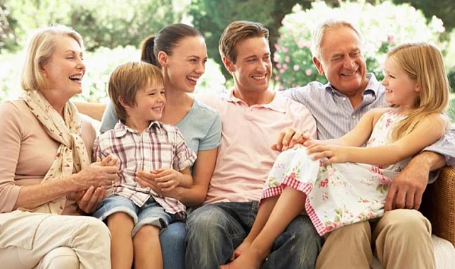 Bayram ziyaretleri kuşaklar arası iletişimi sağlıyor! Tatil olarak görülmesi ziyaretleri azaltıyor