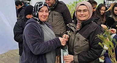 Bayramiç'te 1450 fidan dağıtıldı