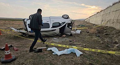 Bayramlaşmadan dönen muhtarın aracı şarampole yuvarlandı: 1 ölü