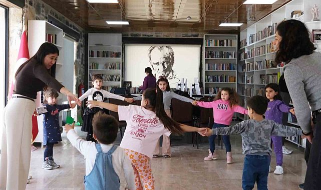 Belediyenin çocuk atölyelerinde eğlenceli etkinlikler